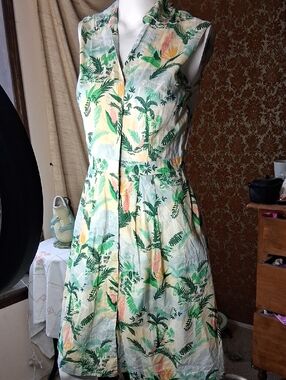 Emily and fin Sleeveless Tropical Print Shirt Dress in Green and Cream S